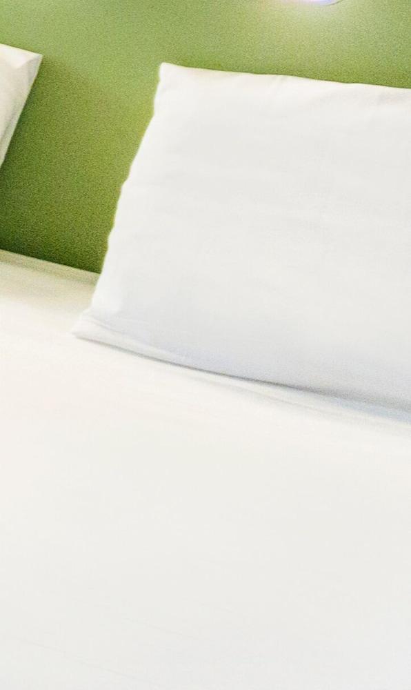 Ibis Budget Angouleme Centre Bagian luar foto
