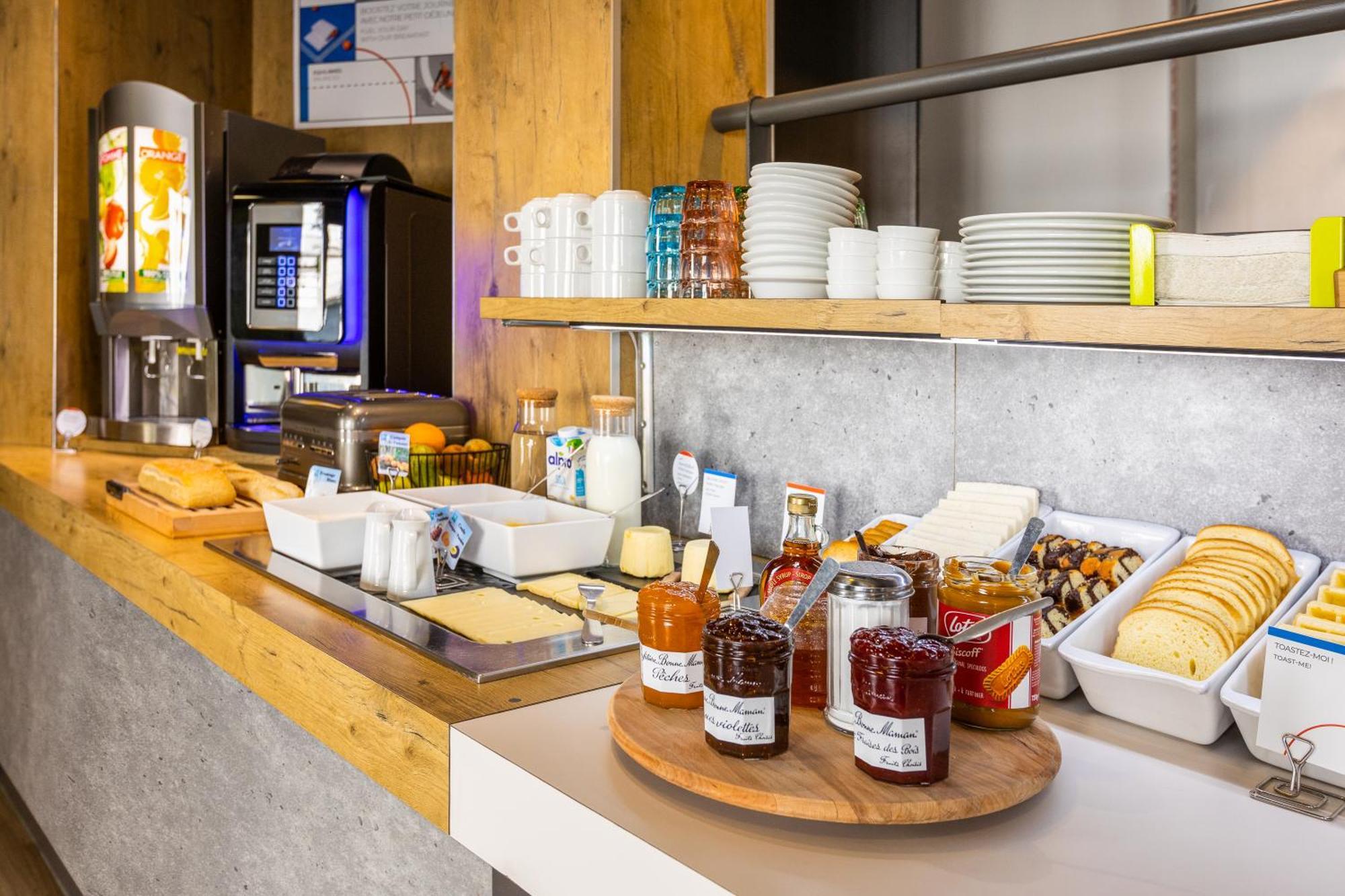 Ibis Budget Angouleme Centre Bagian luar foto