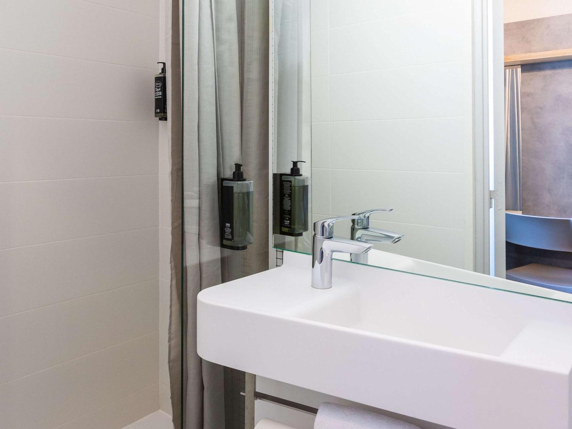 Ibis Budget Angouleme Centre Bagian luar foto